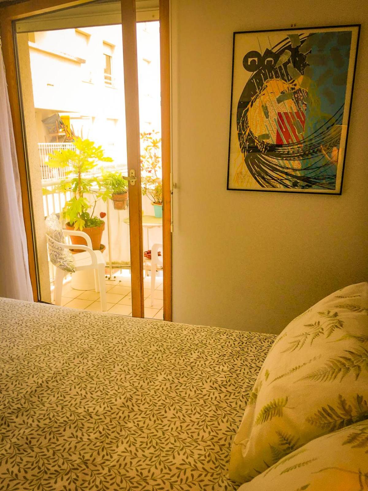 Double Room With Balcony Париж Экстерьер фото
